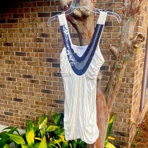 White top with silver Sequin Detail🌺🌺